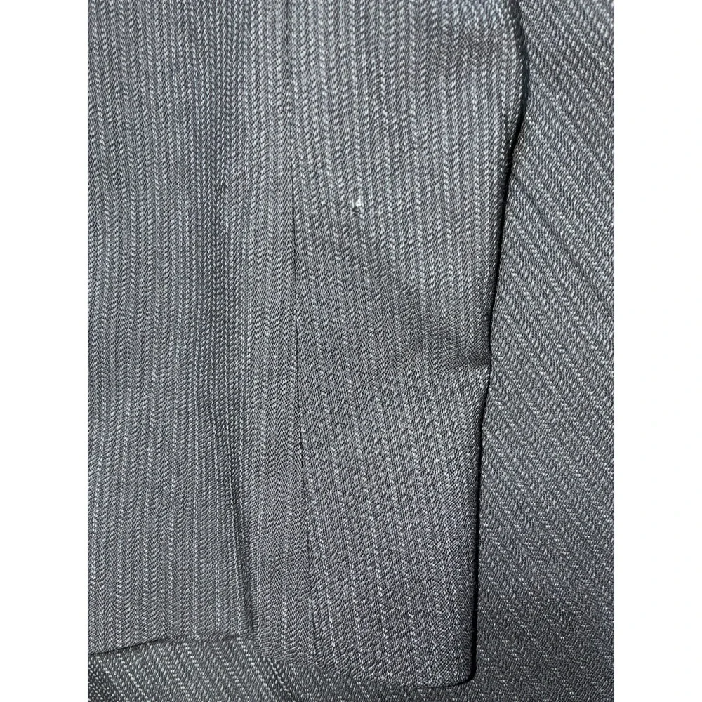 Armani Collezioni Saks Blazer Men's 40R Charcoal Herringbone Wool Italy‎ *hole